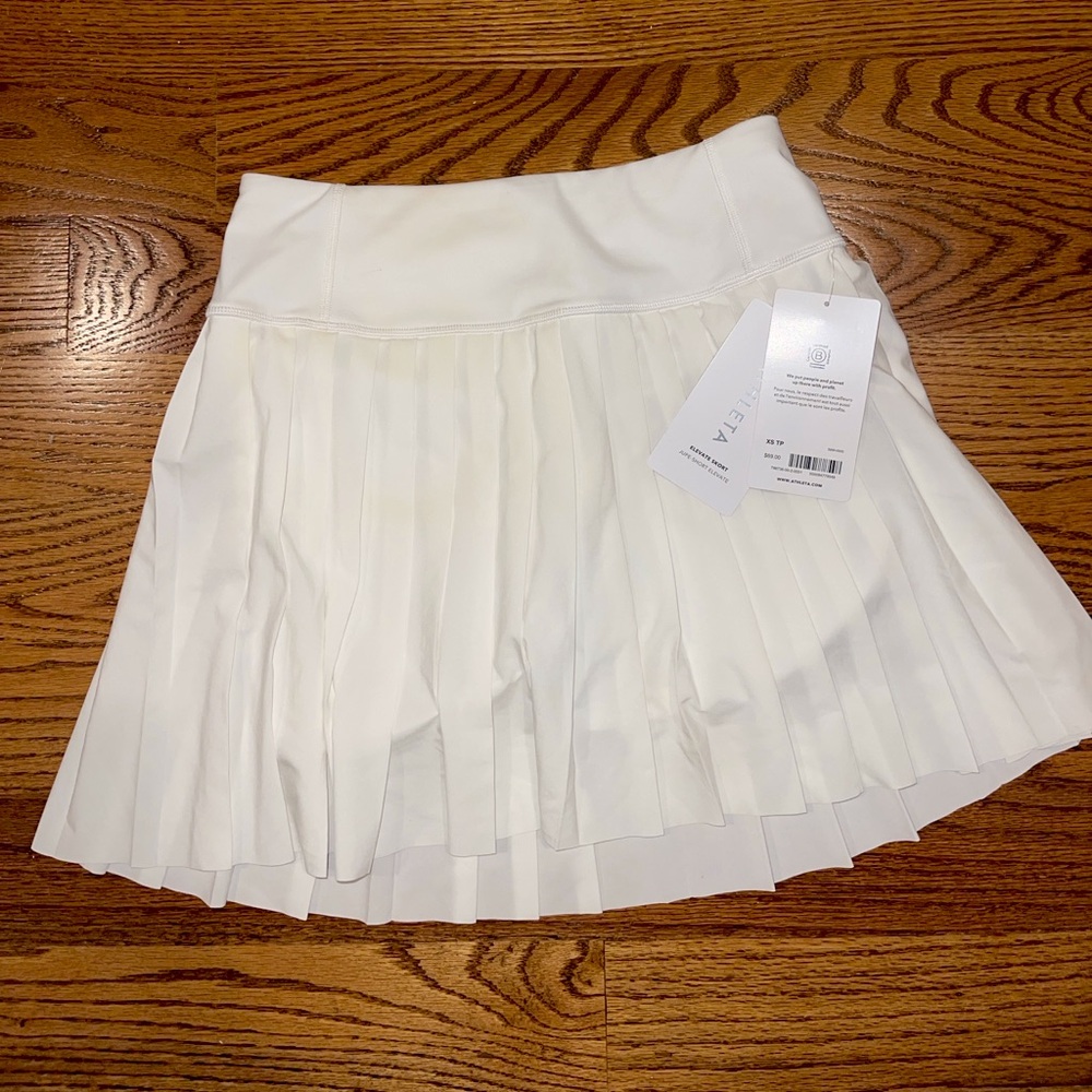 NWT Athleta Elevate Pleated White Skort XS TP